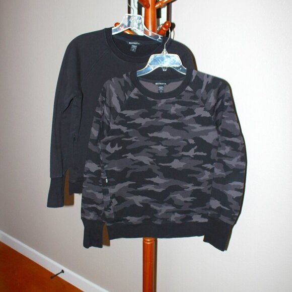 Athleta Triumph Sweatshirt Lot Size Small - Picture 1 of 6